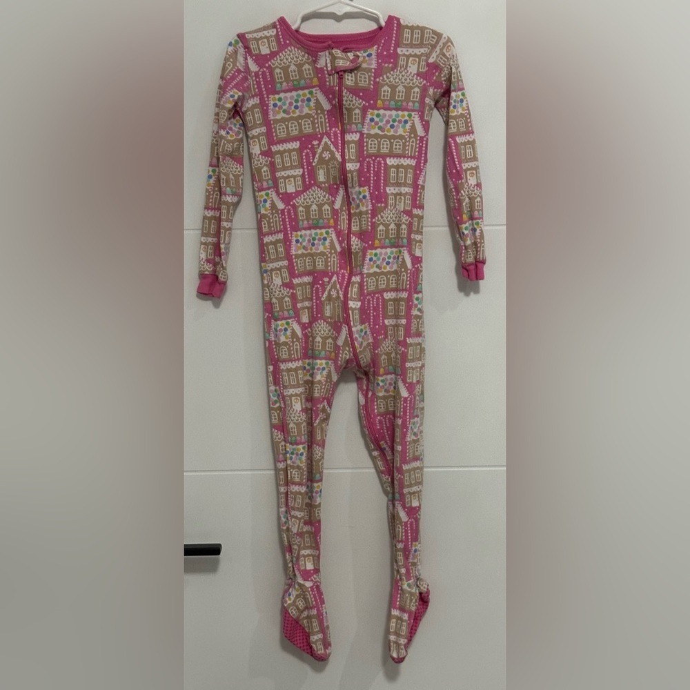 🎁The Children's Place: Children’s Footed Pajamas- Size 4T🎁
